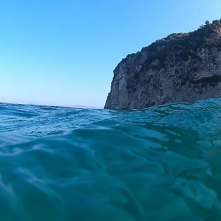 Bilocale Panoramico “lo Sguardo” Апартаменты Масса-Лубренсе